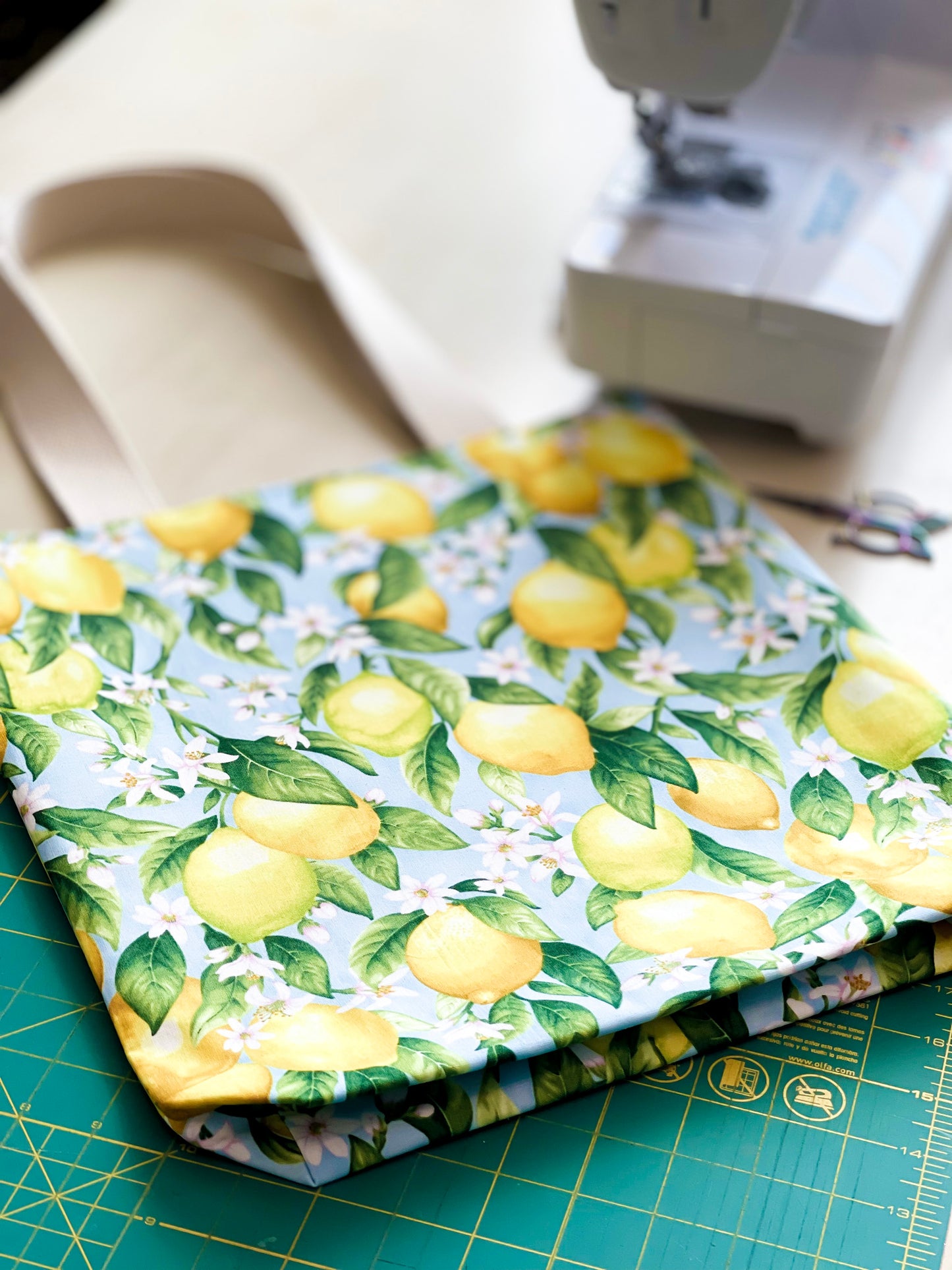 Lovely Lemons Simple Tote