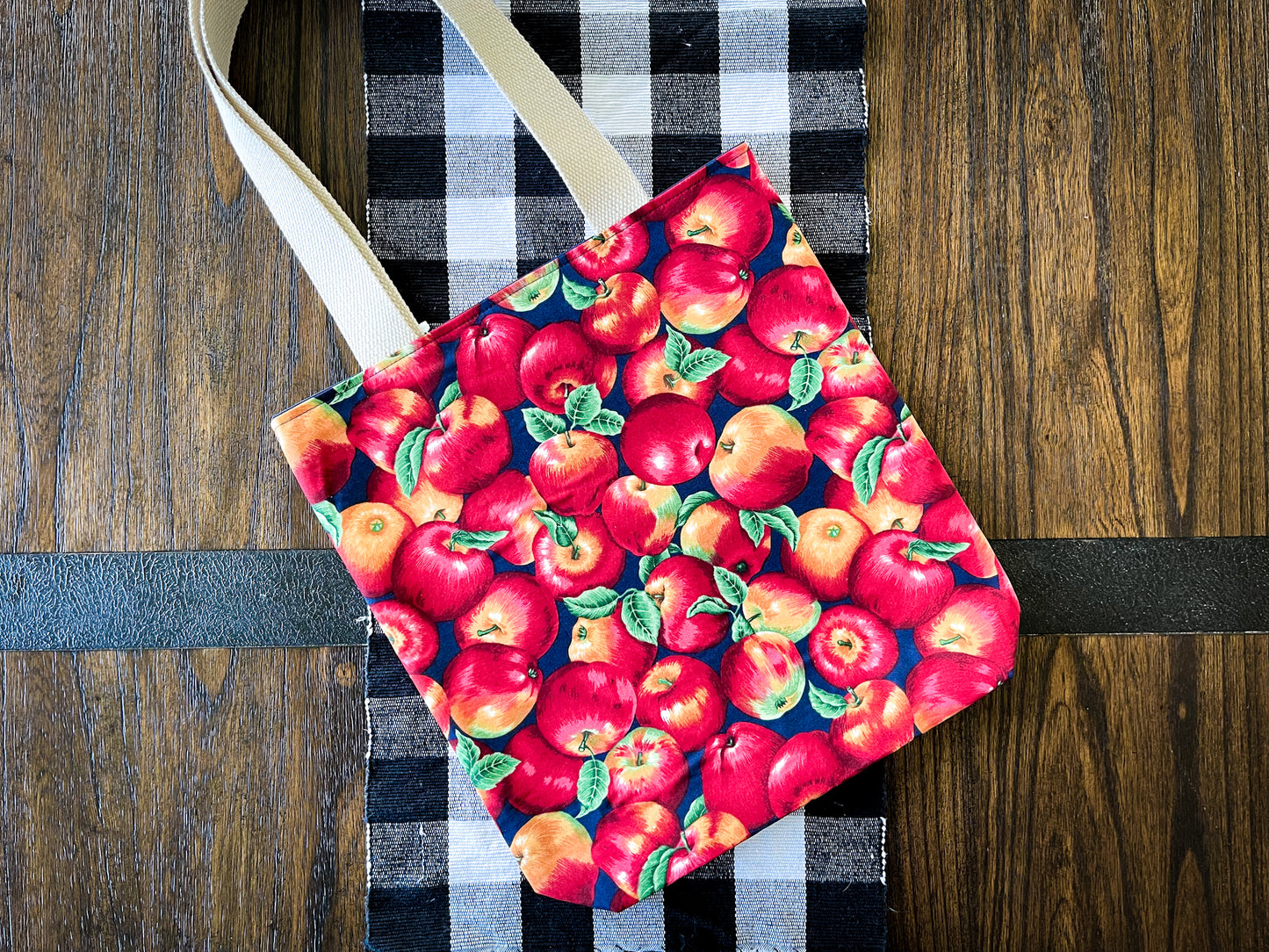 Apple Harvest Simple Tote