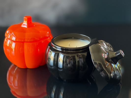 Ceramic Pumpkin Candle — 14 oz (Vanilla Pumpkin • Harvest Moon)
