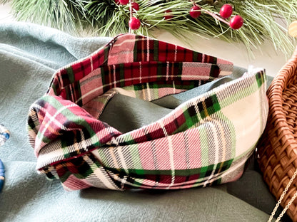 Classic Tartan Plaid Knot Headband – Timeless & Stylish Hair Accessory
